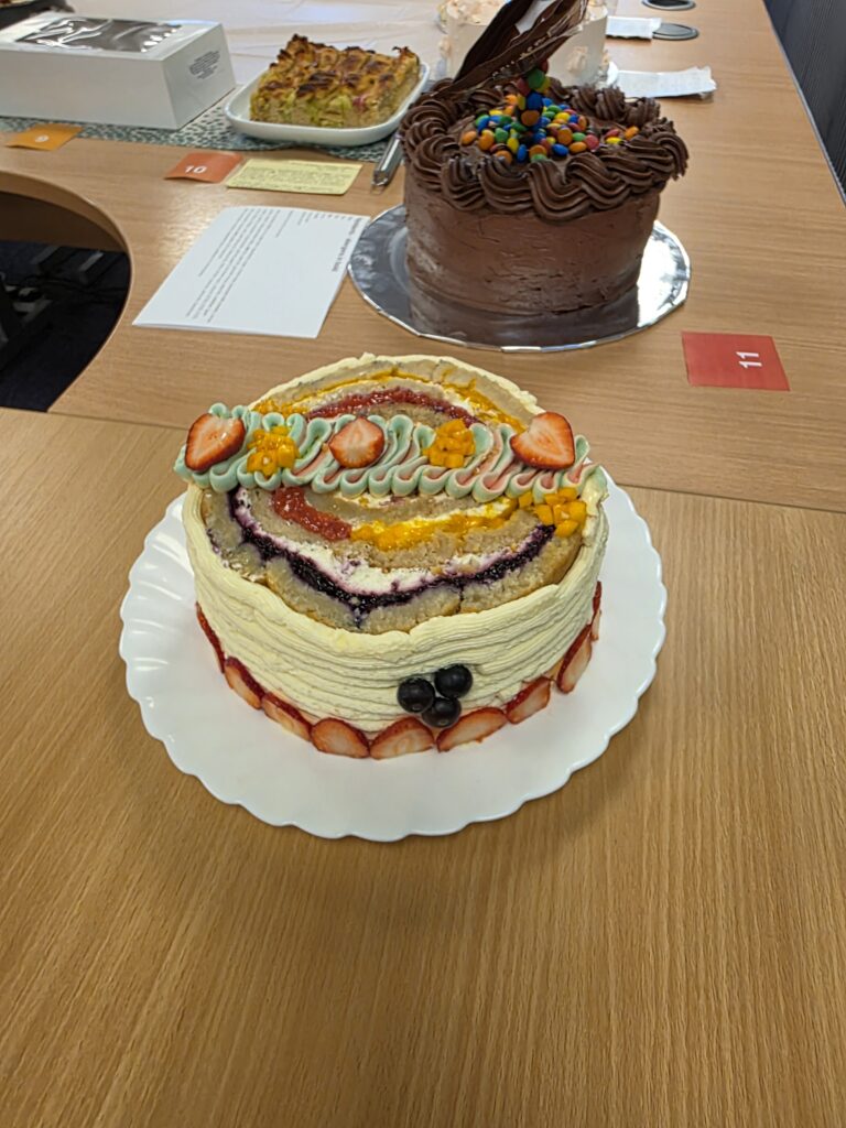 Mango and Berry Cake