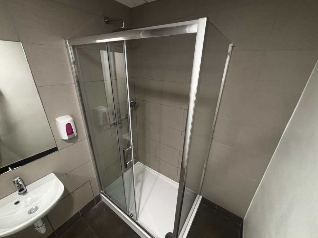 Shower tray and screen installed