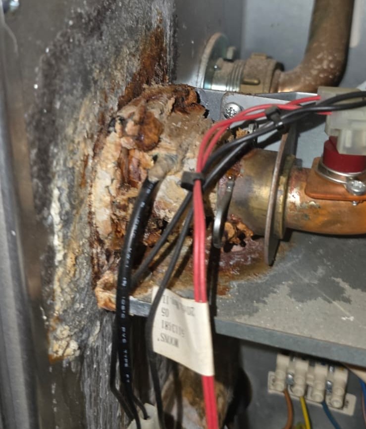 A picture of a leak caused by overpressure and the expansion vessel had failed